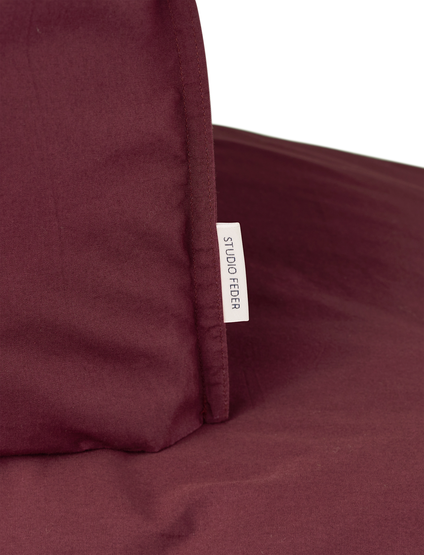 BEDDING - BURGUNDY