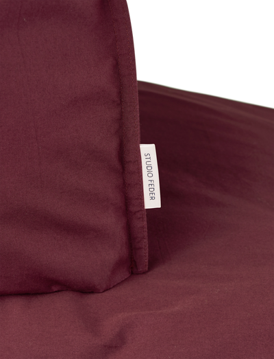 BEDDING - BURGUNDY